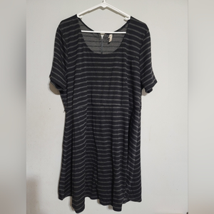 women's dress 2X Black Gray Striped Shirt‎ Sleeves Xhileration Fit Flare Plus